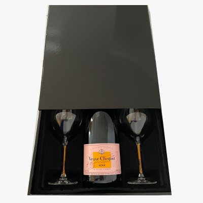 Champagne Veuve Clicquot Rosé 75CL in nette zwarte Geschenkbox met glazen